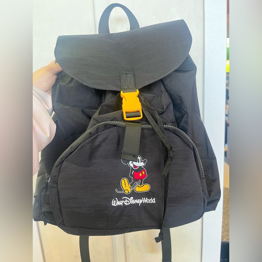 DISNEY 2025 Hong Kong editionMickey Mouse Icon Disneyworld Resort Backpack NW T